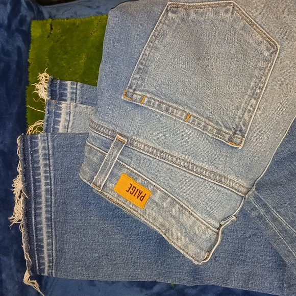 PAIGE Contrast Rosslyn Jeans - Picture 9 of 16